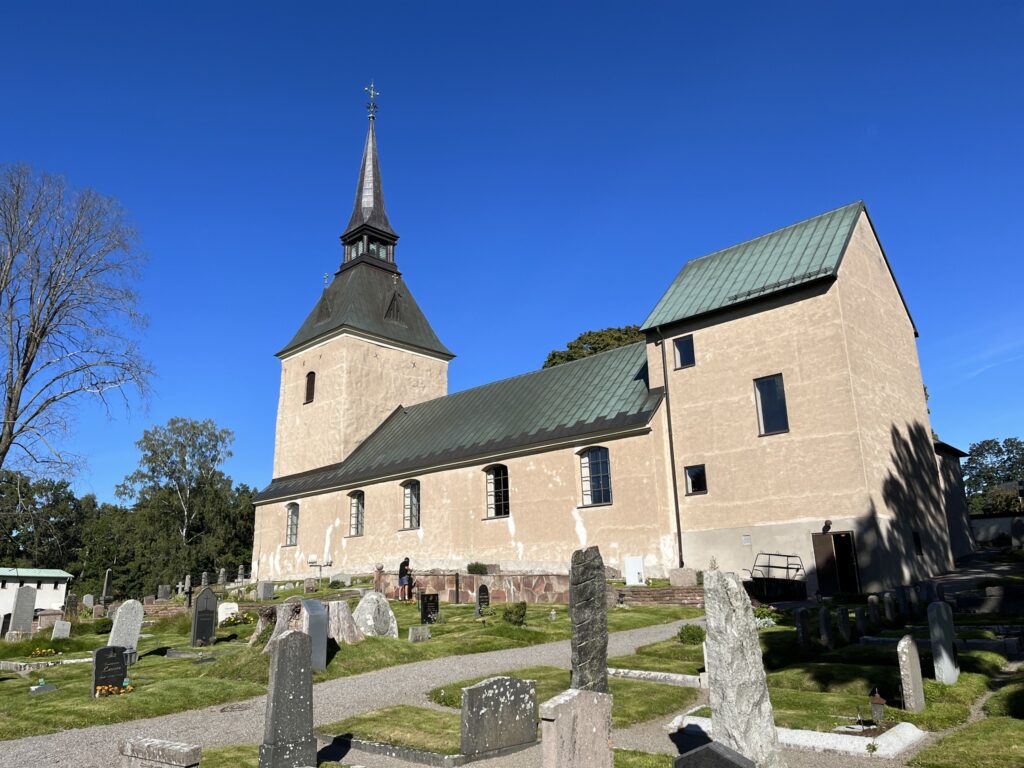 Brännkyrka kyrka i Älvsjö Solberga gravar